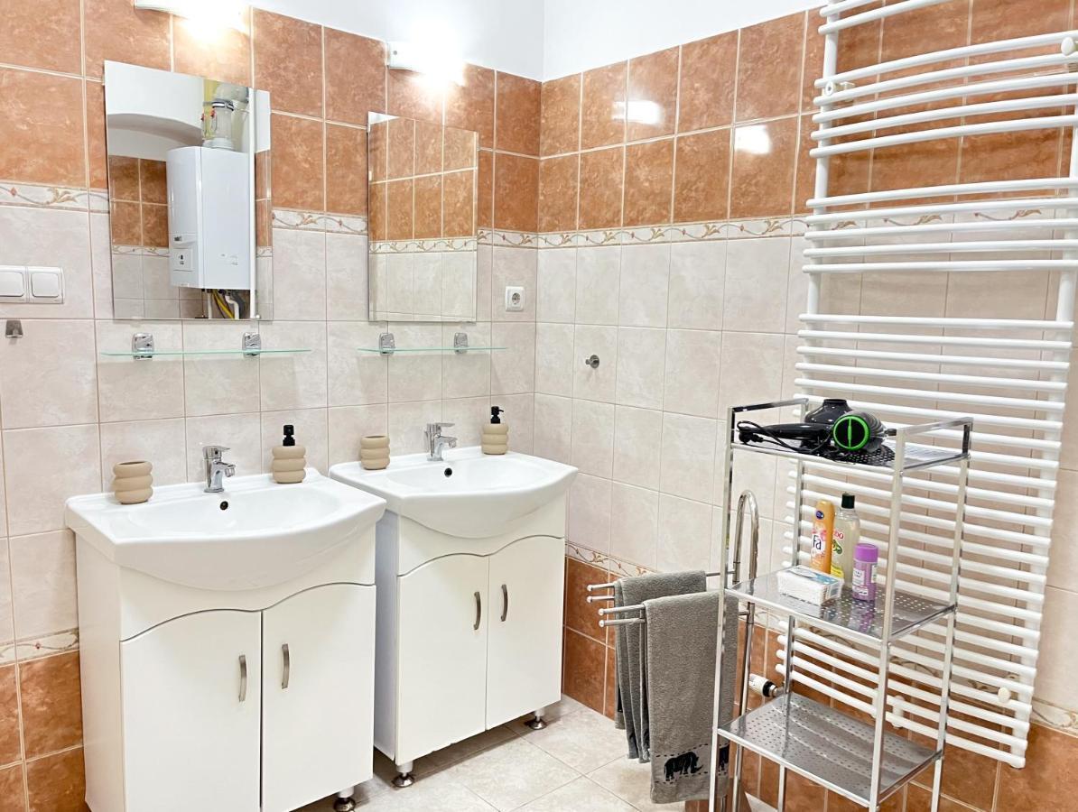 Majestic Residency - 3 Bedrooms Apartment Budapest Kültér fotó