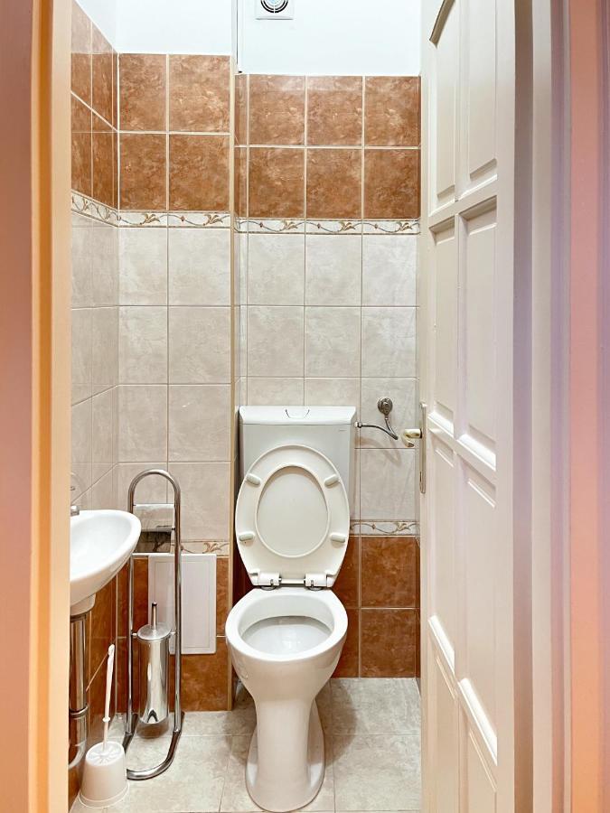 Majestic Residency - 3 Bedrooms Apartment Budapest Kültér fotó