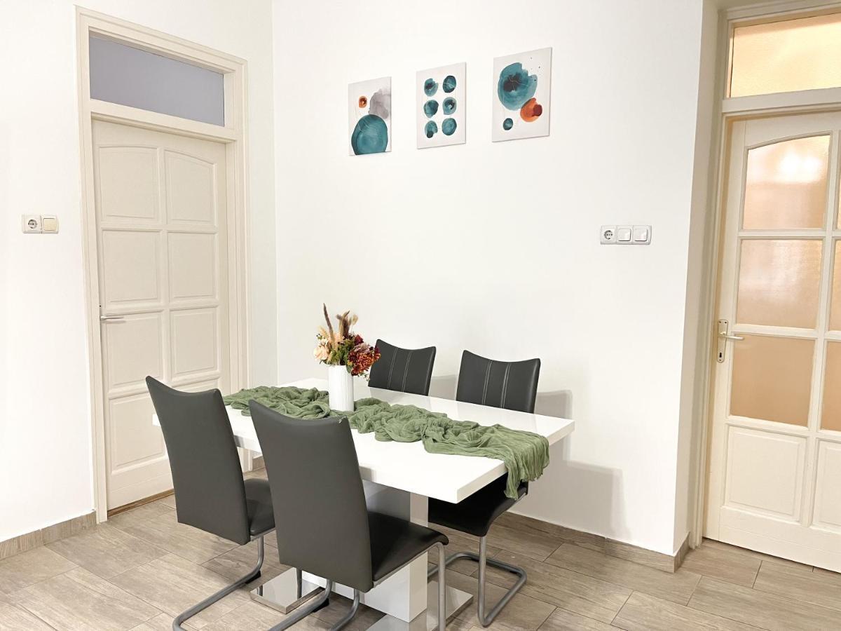 Majestic Residency - 3 Bedrooms Apartment Budapest Szoba fotó