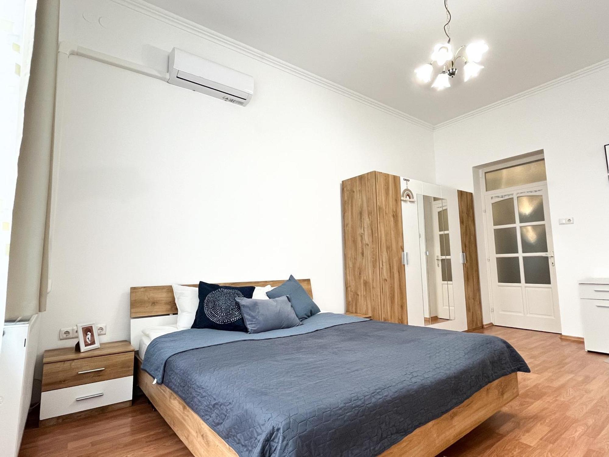 Majestic Residency - 3 Bedrooms Apartment Budapest Kültér fotó