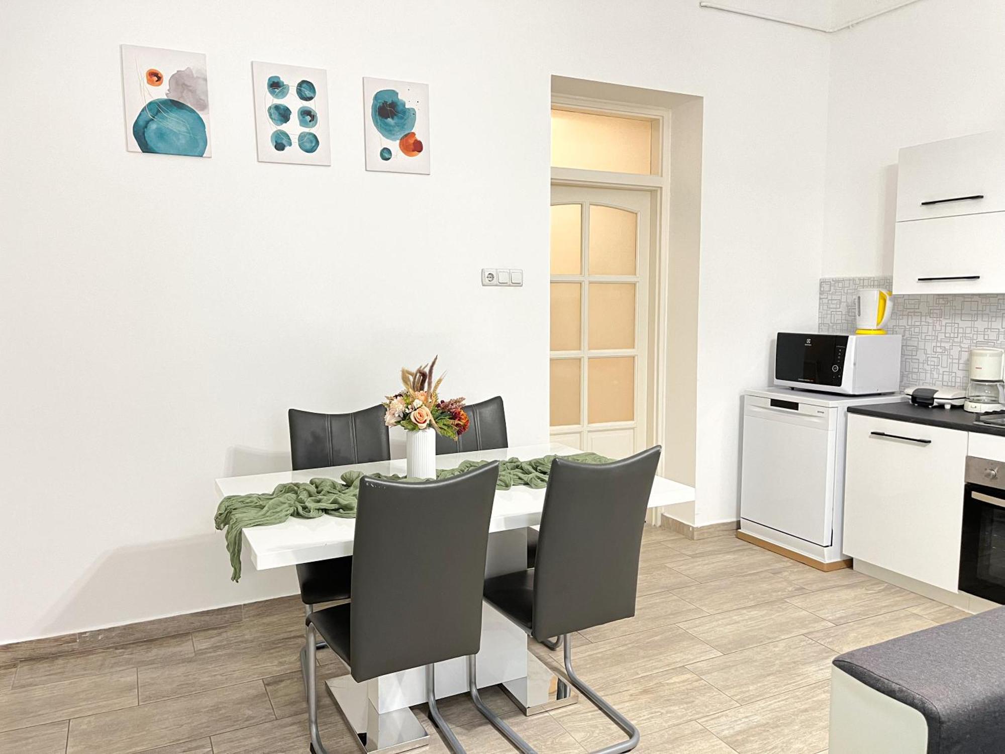 Majestic Residency - 3 Bedrooms Apartment Budapest Kültér fotó